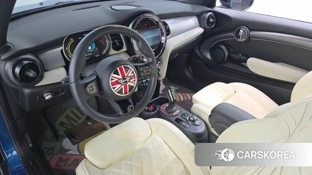Mini Cooper Electric id 4958674 из Кореи 27