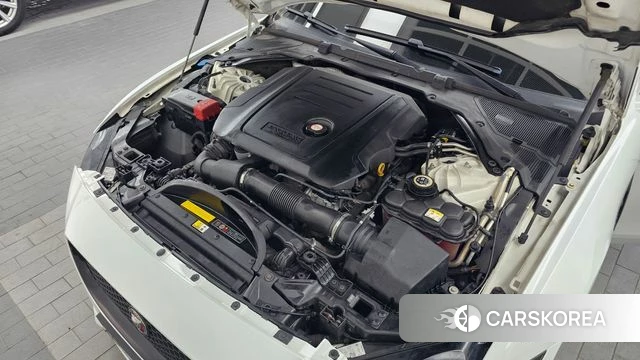 Jaguar XE id 4760295 из Кореи 16