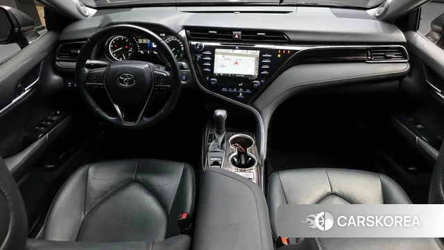 Toyota Camry (XV70) id 3828872 из Кореи 17
