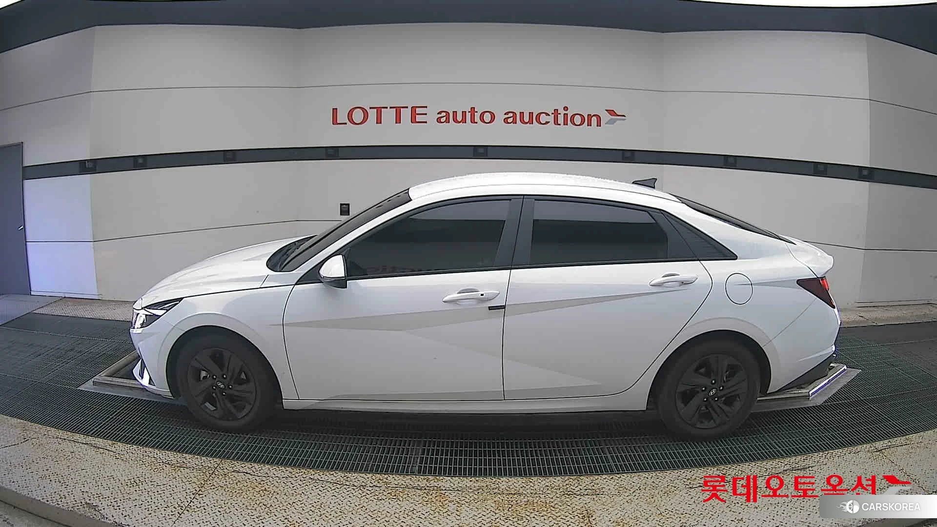 Hyundai Avante Hybrid id 5001030 из Кореи 35