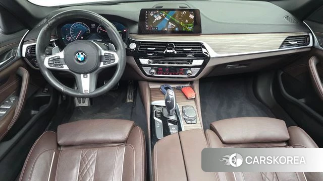 BMW 5 Series (G30) id 4943831 из Кореи 17