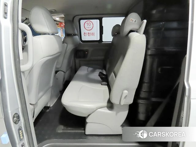Hyundai The New Grand Starex id 5041877 из Кореи 17