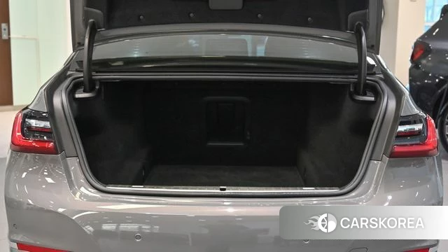 BMW 7 Series (G11) id 5022858 из Кореи 17