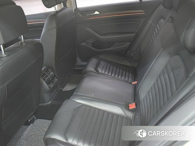 Volkswagen Passat GT (B8) id 3955771 из Кореи 17