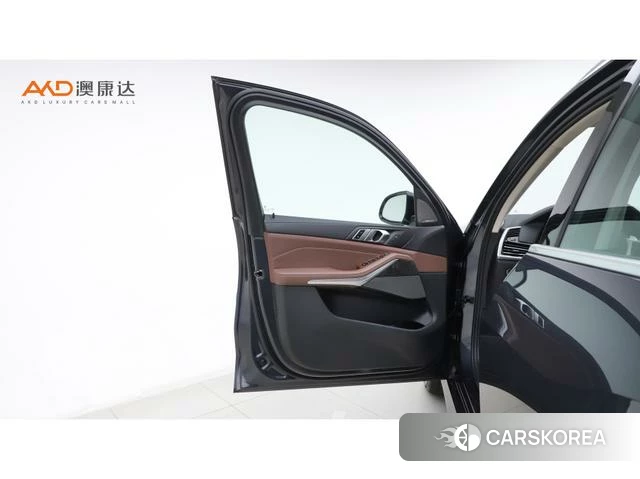BMW X5 2021 Серебристо-серый из Китая, фото 4