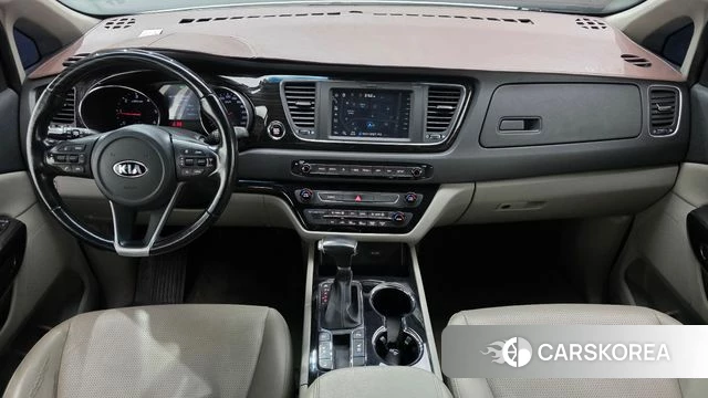 Kia The New Carnival id 5054396 из Кореи 17