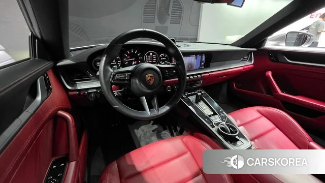 Porsche 911(992) id 4770032 из Кореи 28