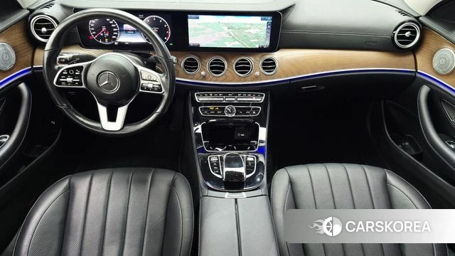Mercedes-Benz E-Class W213 id 4930571 из Кореи 29
