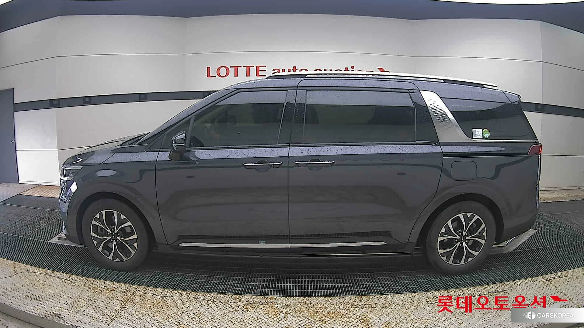 Kia Carnival id 4984648 из Кореи 33