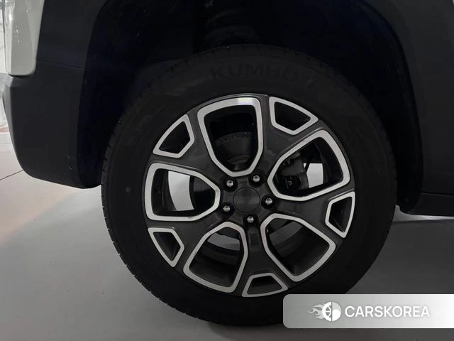 Jeep Renegade id 4947263 из Кореи 17