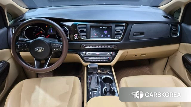 Kia The New Carnival id 4987815 из Кореи 17