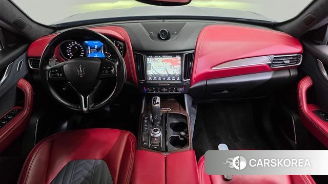 Maserati Levante id 4906711 из Кореи 38
