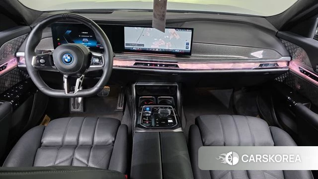 BMW i7 (G70) id 4871206 из Кореи 33