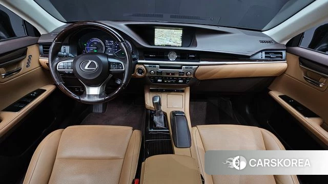 Lexus New ES300h id 4937860 из Кореи 17