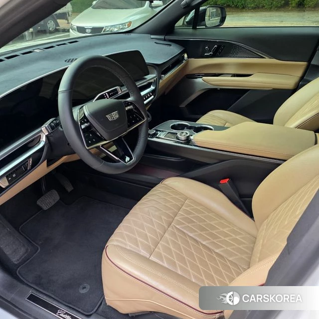 Cadillac Lyric id 4890332 из Кореи 17