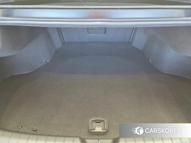 Hyundai Grandeur (GN7) id 5016758 из Кореи 17