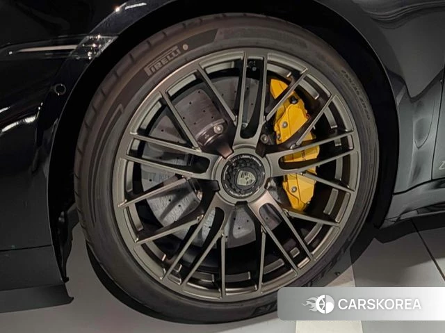 Porsche 911(992) id 4927794 из Кореи 7