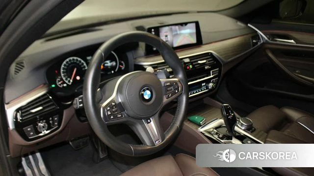 BMW 5 Series (G30) id 5041723 из Кореи 17