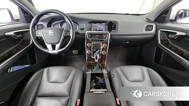 Volvo S60 id 3789803 из Кореи 17
