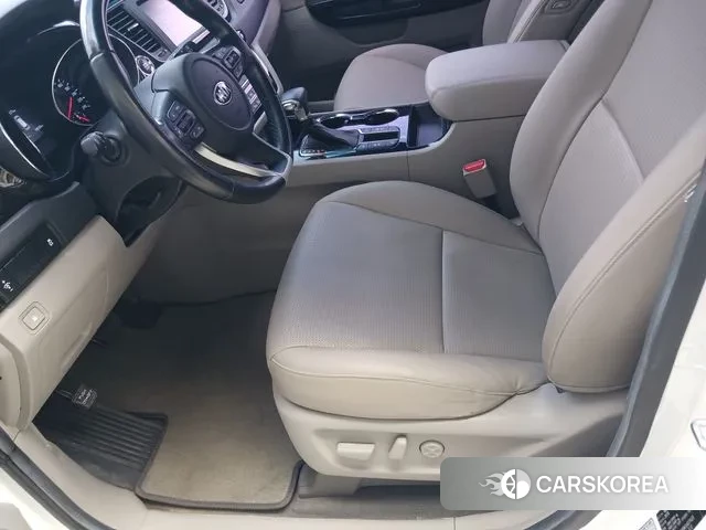 Kia The New Carnival id 3061002 из Кореи 14