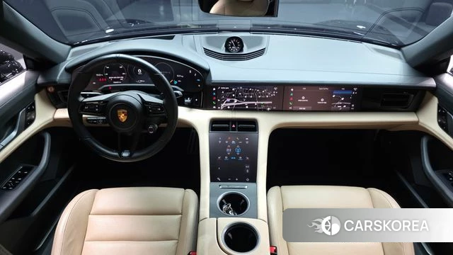 Porsche Taycan id 4987250 из Кореи 32