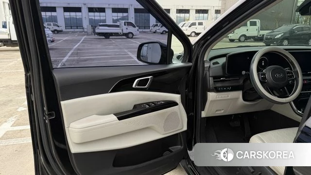 Kia The New Carnival id 5035050 из Кореи 17