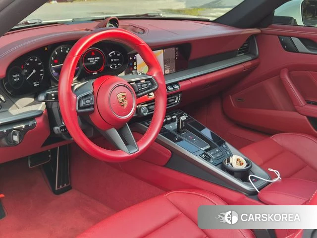 Porsche 911(992) id 4990532 из Кореи 17
