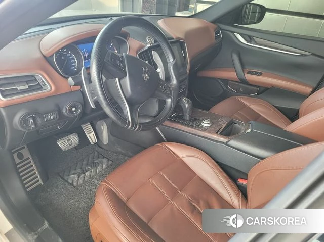 Maserati Ghibli id 4971111 из Кореи 12