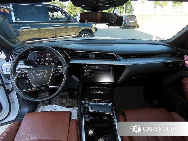 Audi e-Tron id 4966361 из Кореи 16