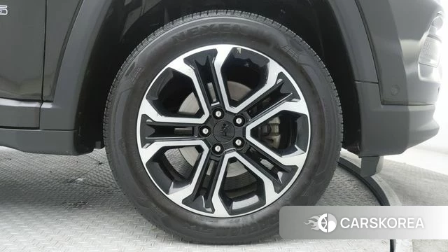 Jeep Compass 2nd Generation id 4981443 из Кореи 17
