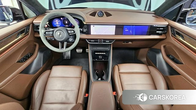 Porsche Makan EV id 3786198 из Кореи 17