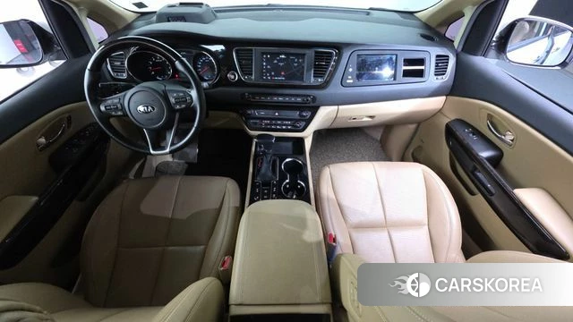 Kia The New Carnival id 4993580 из Кореи 17