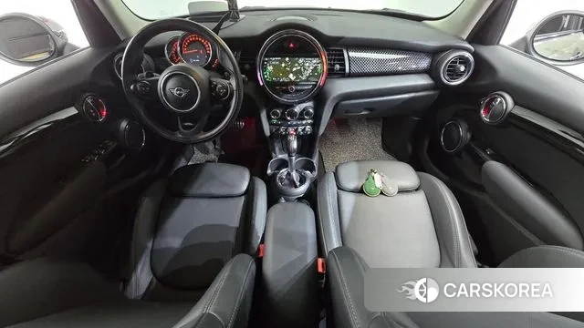 Mini Cooper S id 3713780 из Кореи 17
