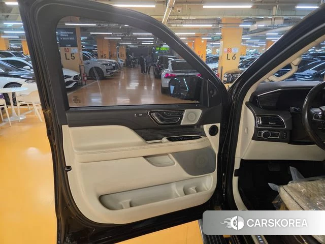 Lincoln Navigator 4th generation id 4987677 из Кореи 17