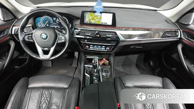 BMW 5 Series (G30) id 3873589 из Кореи 17