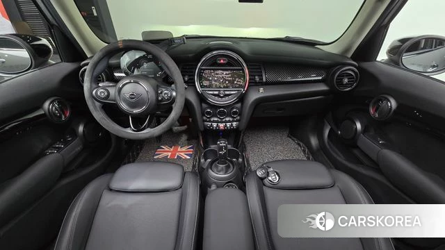 Mini Cooper S id 5003634 из Кореи 29