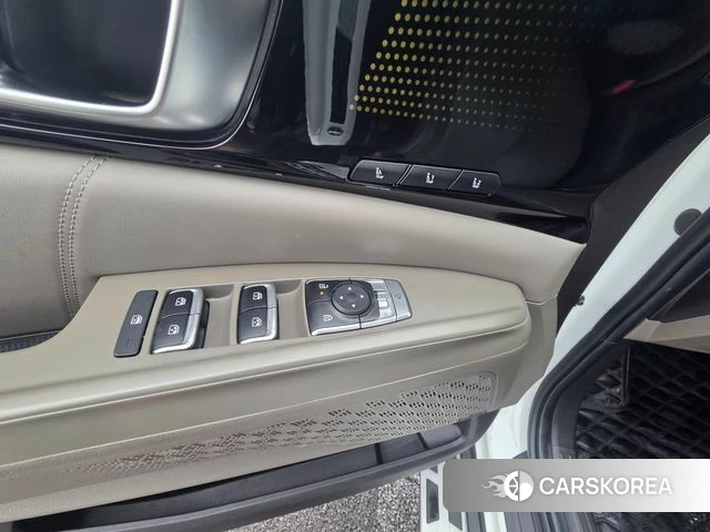 Kia The New Carnival 4th Generation id 5011616 из Кореи 15