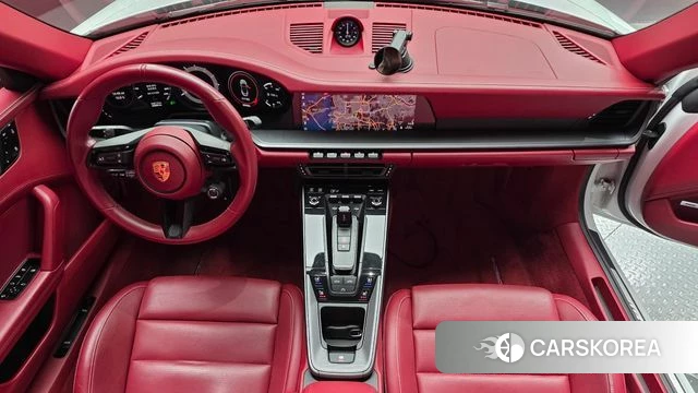 Porsche 911(992) id 5047718 из Кореи 29