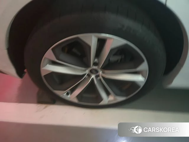 Audi Q8 (4M) id 5001409 из Кореи 12