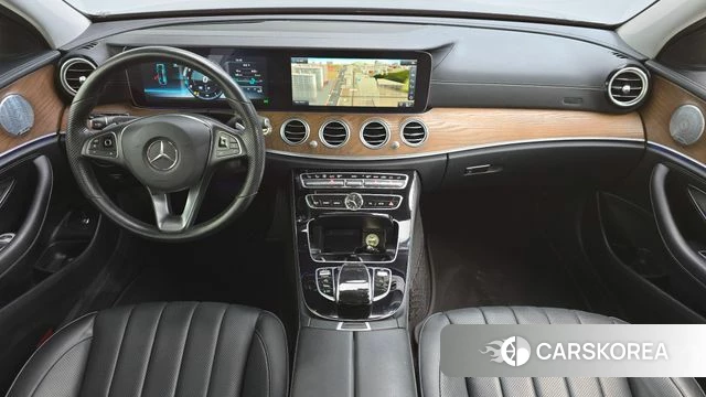 Mercedes-Benz E-Class W213 id 4960445 из Кореи 28