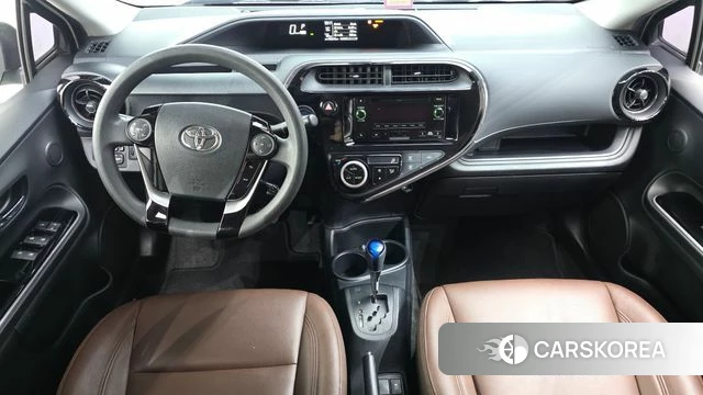 Toyota Prius C id 5048679 из Кореи 17