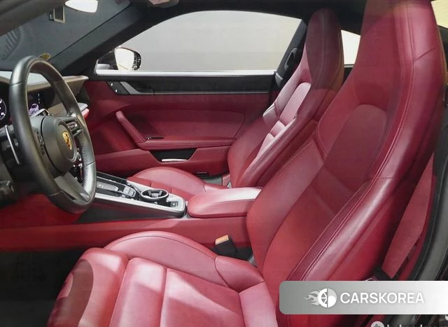 Porsche 911(992) id 5047212 из Кореи 17