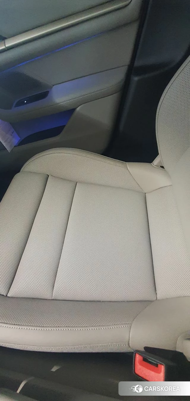 Porsche Taycan id 4660047 из Кореи 13