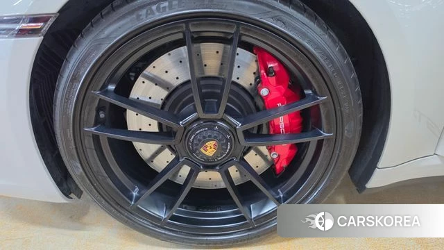 Porsche 911(992) id 5039975 из Кореи 17