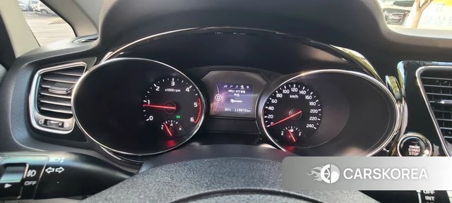 Kia All New Carnival id 4978369 из Кореи 17