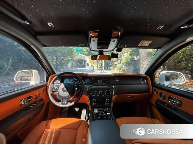 Rolls-Royce Cullinan id 4950124 из Кореи 17
