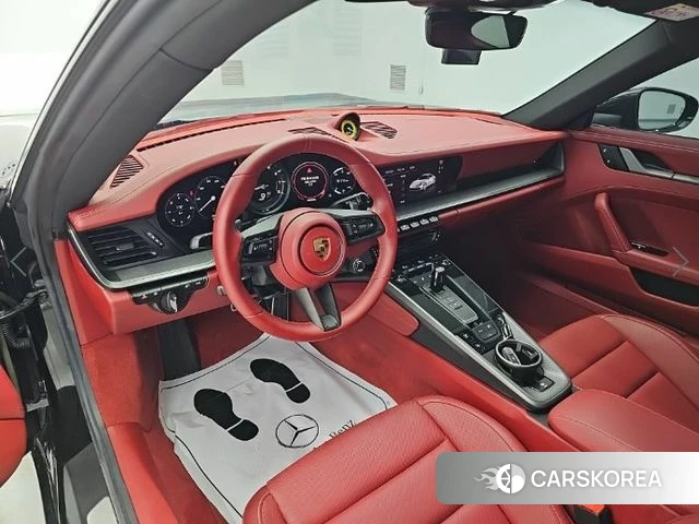 Porsche 911(992) id 4950653 из Кореи 7
