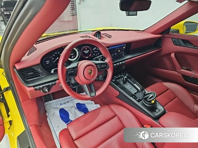 Porsche 911(992) id 4928909 из Кореи 16
