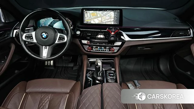 BMW 5 Series (G30) id 4985726 из Кореи 33