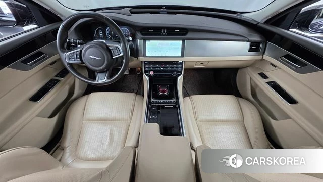 Jaguar XF (X260) id 5013933 из Кореи 32